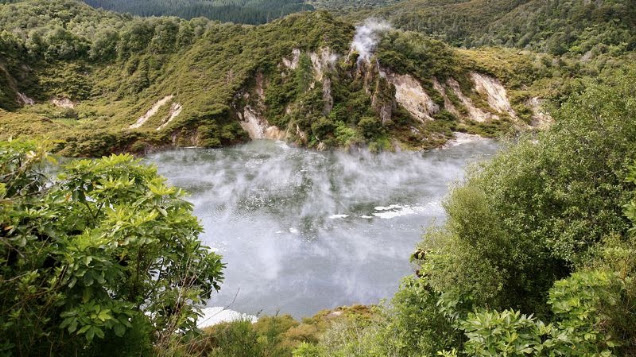 Lake Rotomahana Now 2[5]