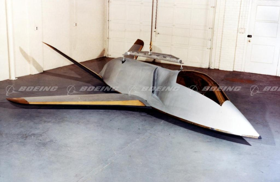 853 21 Quiet Bird