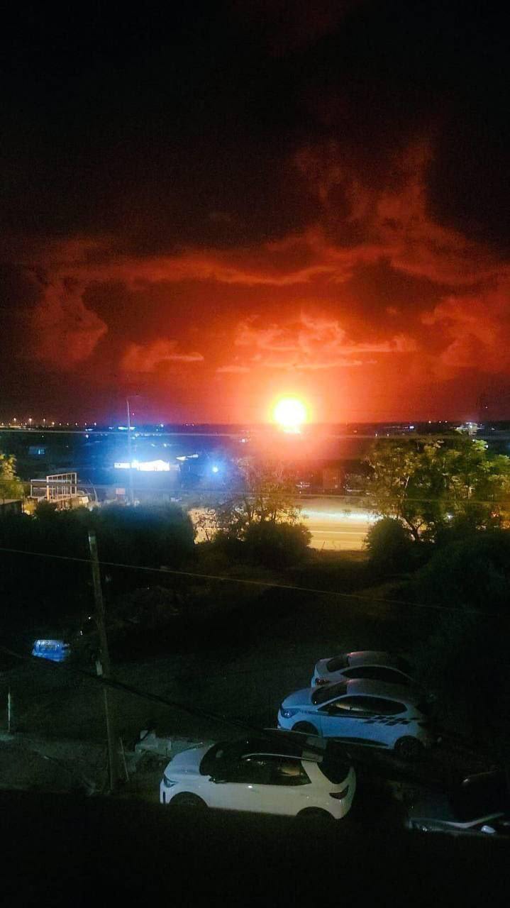 Israeli Gas Rig 100% On Fire.